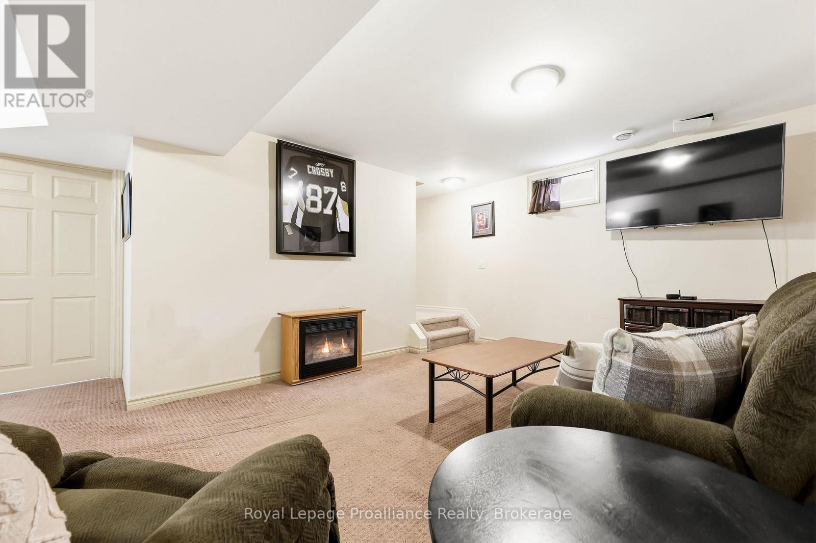 23 Empire Boulevard Property Photo 33