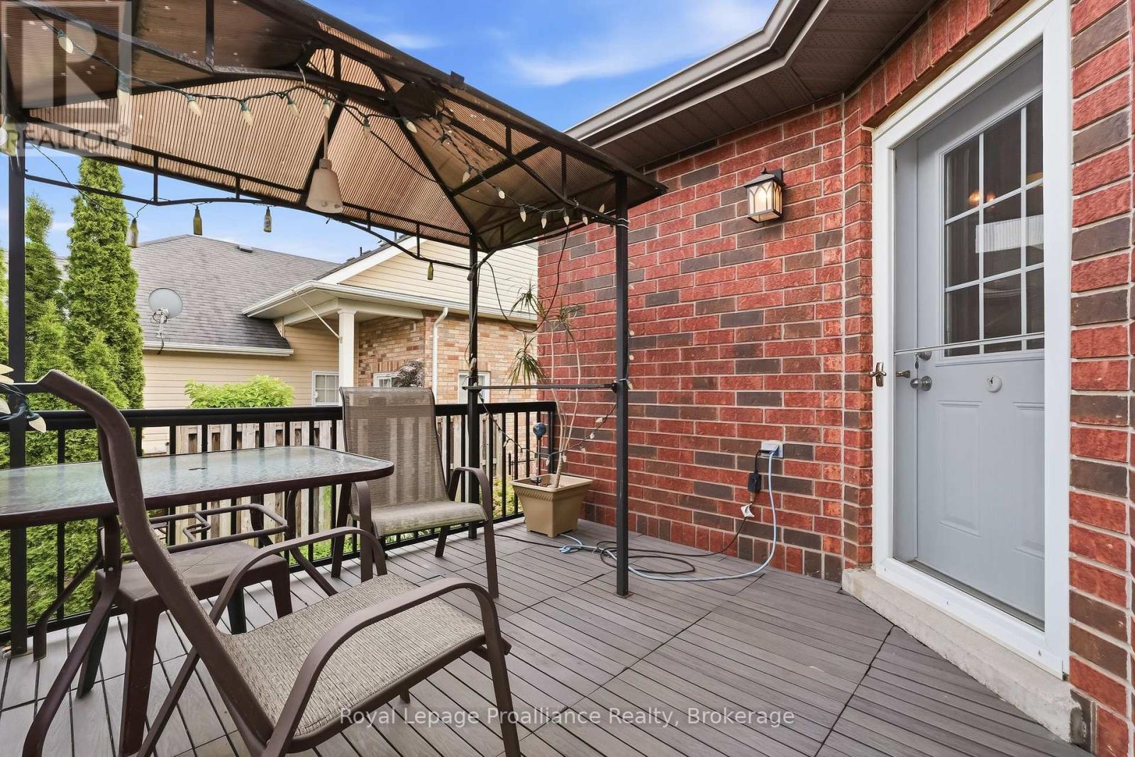 23 Empire Boulevard Property Photo 41