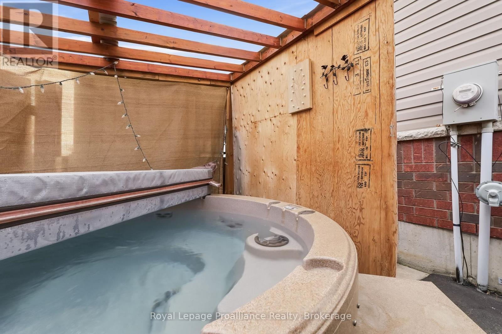 23 Empire Boulevard Property Photo 43