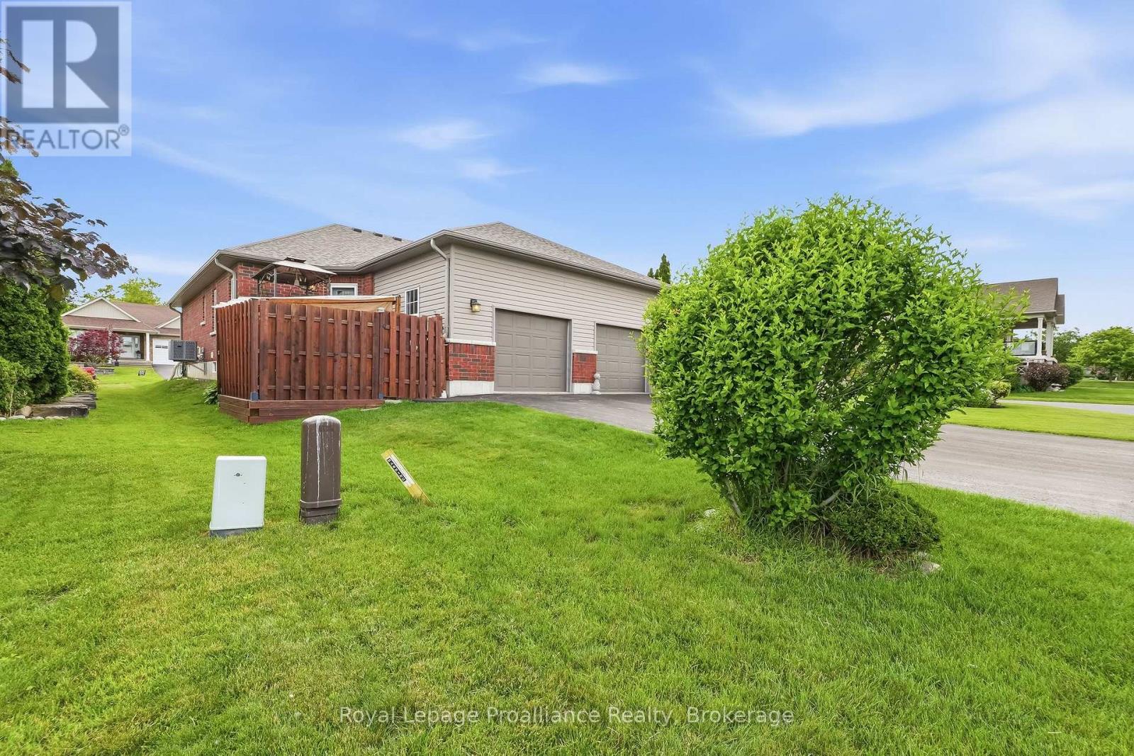 23 Empire Boulevard Property Photo 45
