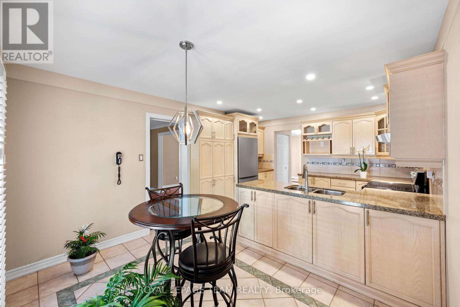 6526 Tooney Drive Property Photo 15
