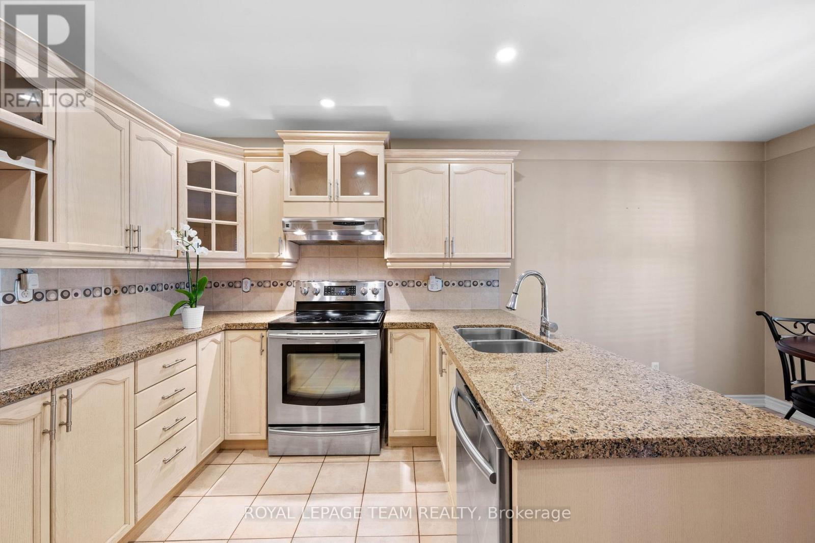 6526 Tooney Drive Property Photo 18