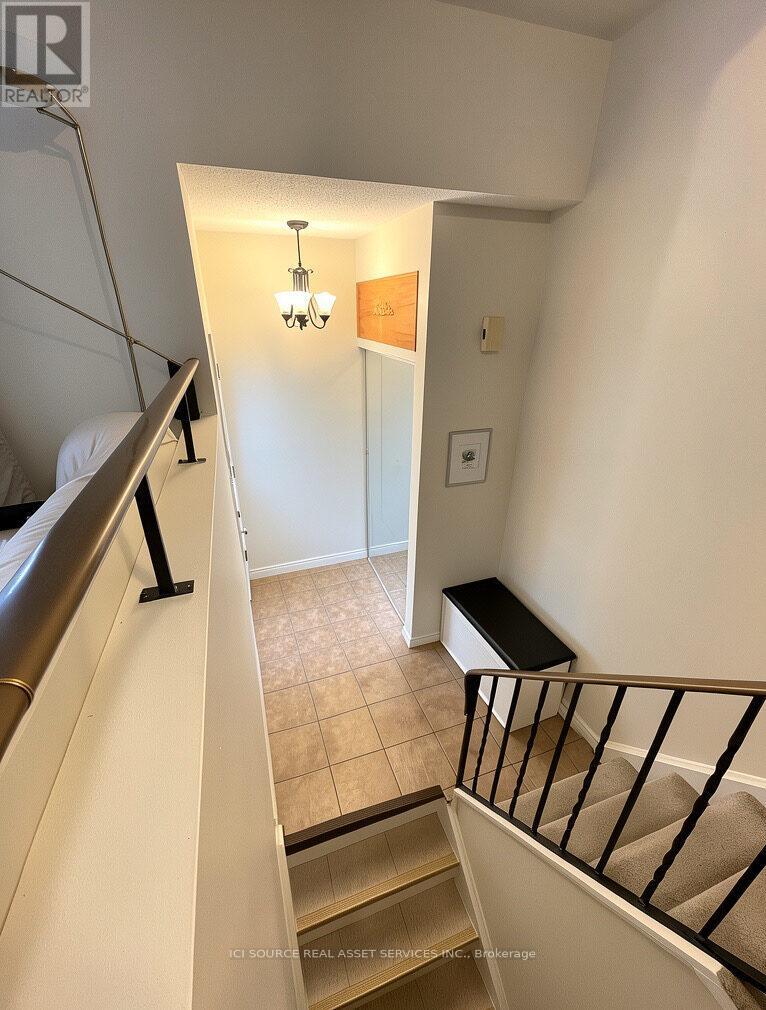 12c Sonnet Crescent Property Photo 2