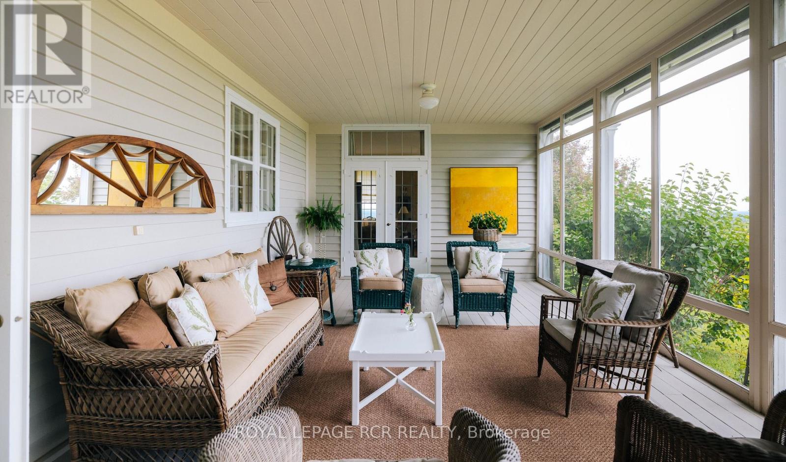 838496 4th Line E Property Photo 11