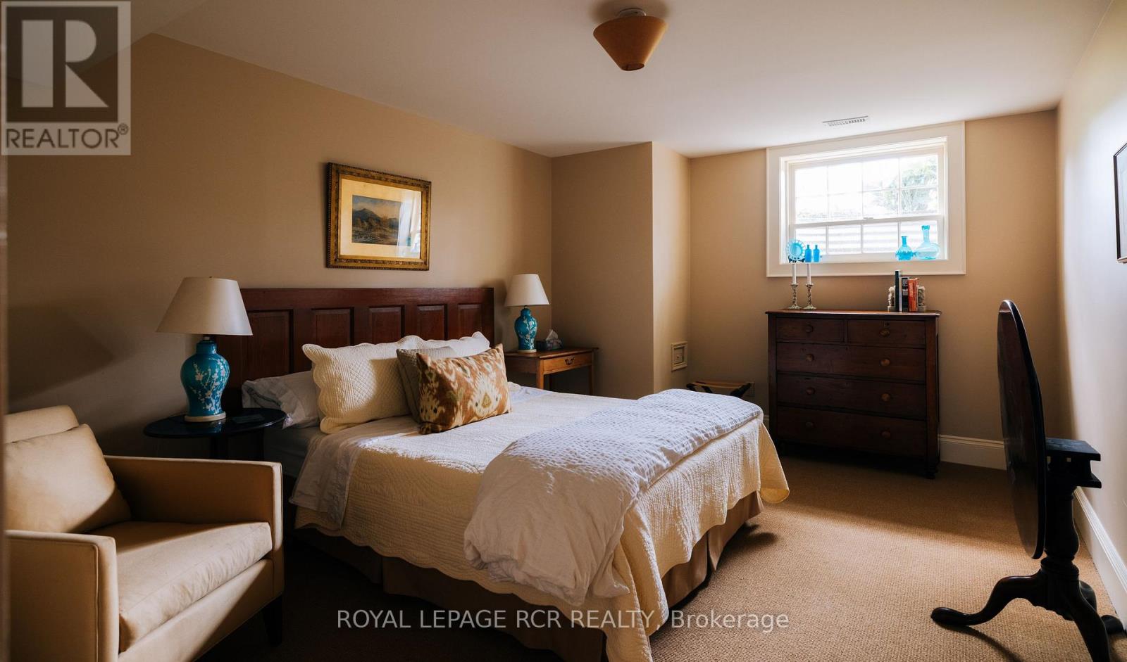 838496 4th Line E Property Photo 33