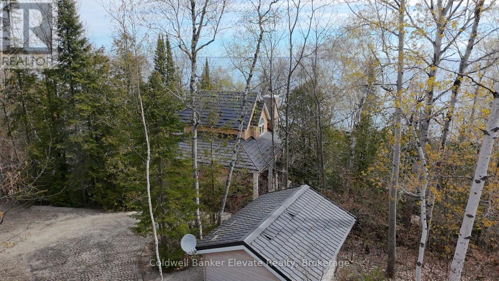 504553 Grey 1 Road Property Photo 12