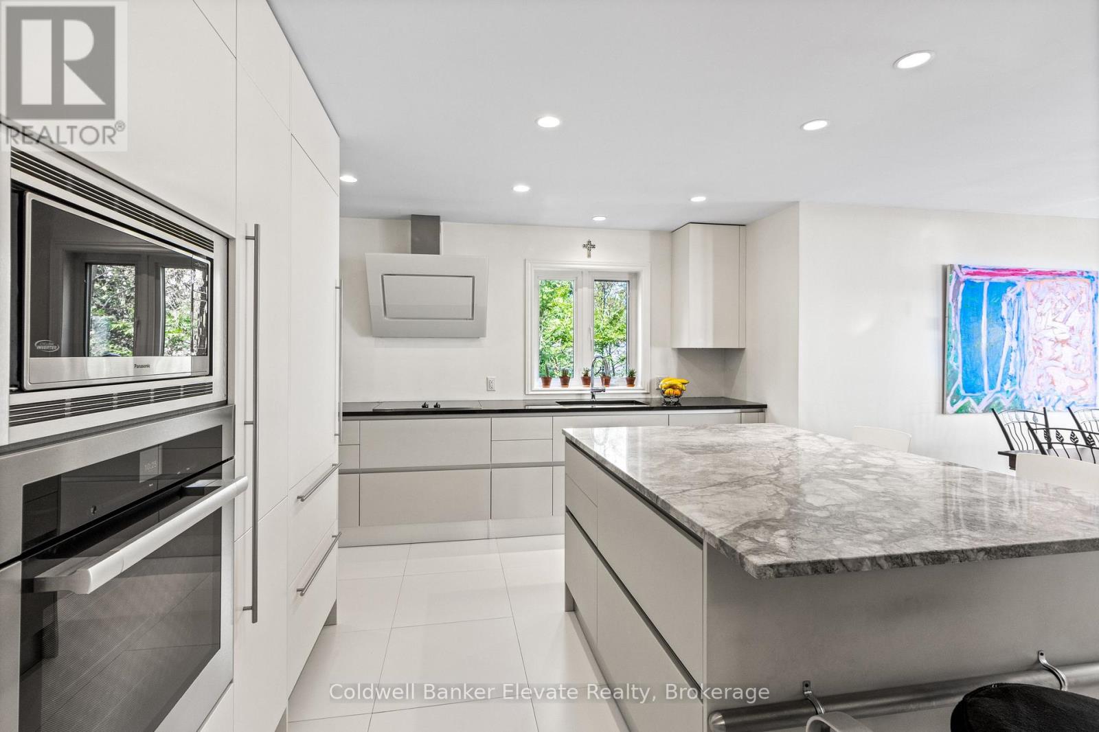 504553 Grey 1 Road Property Photo 22
