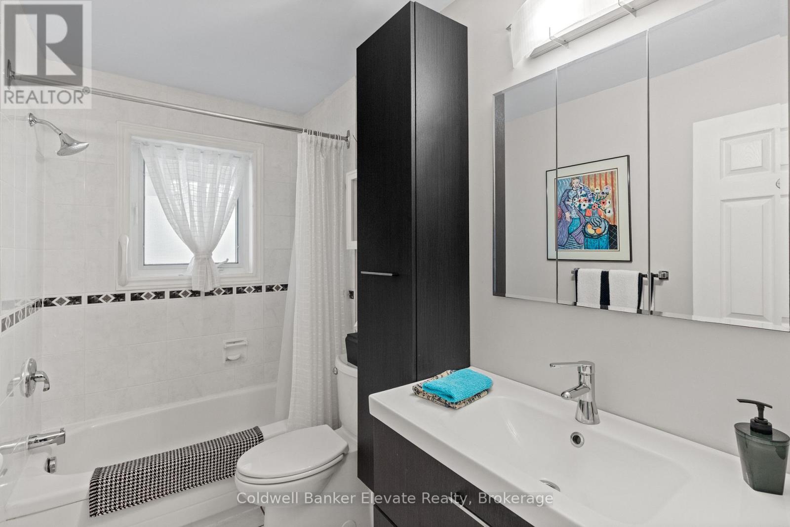 504553 Grey 1 Road Property Photo 25