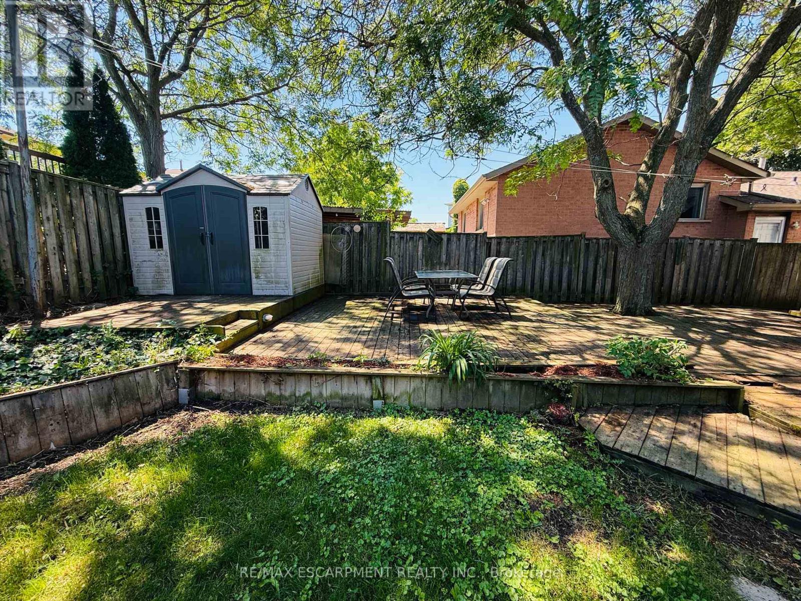 3 Twinoaks Crescent Property Photo 15