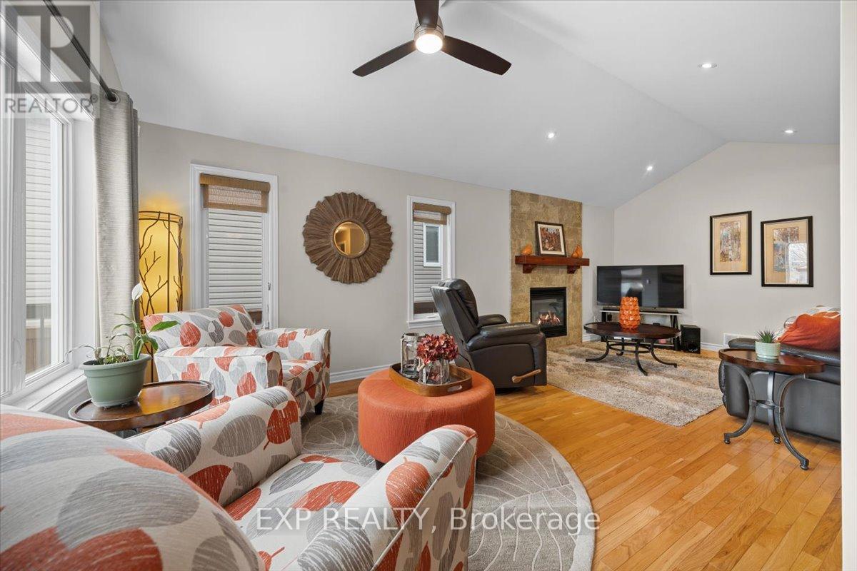 35 Honore Crescent Property Photo 9