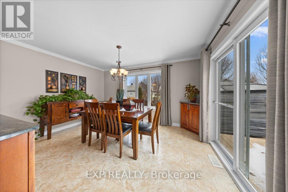 35 Honore Crescent Property Photo 16