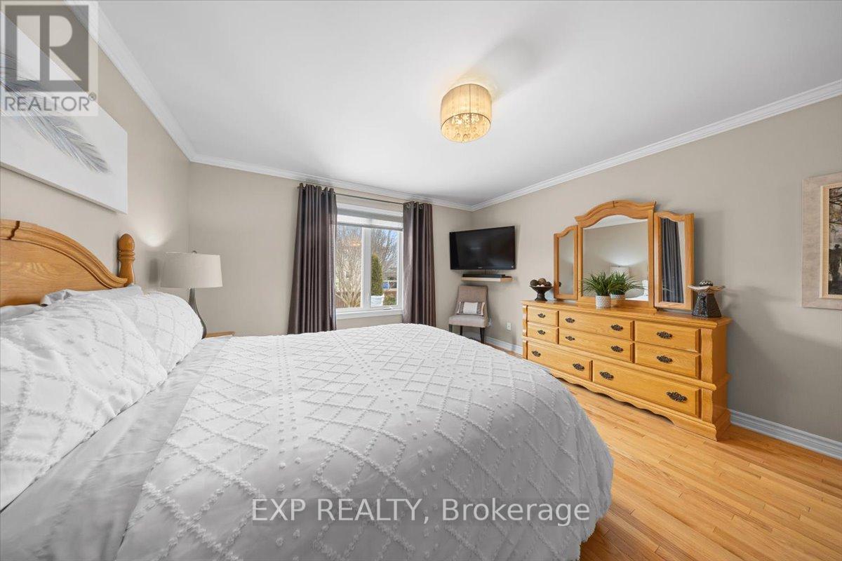 35 Honore Crescent Property Photo 23