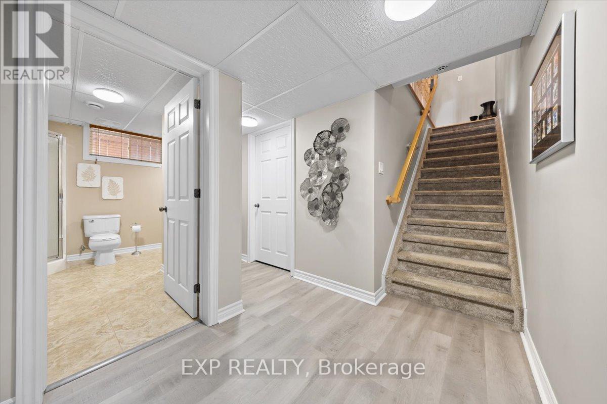 35 Honore Crescent Property Photo 28