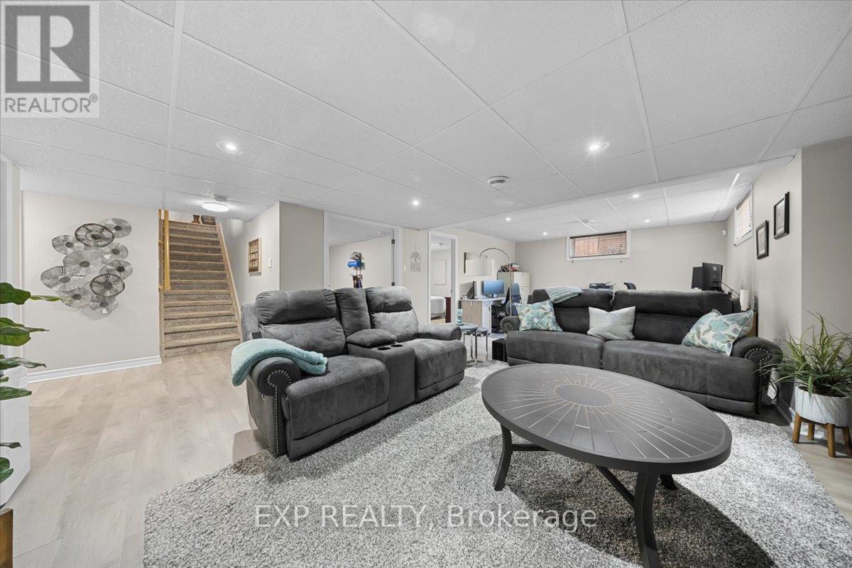 35 Honore Crescent Property Photo 35