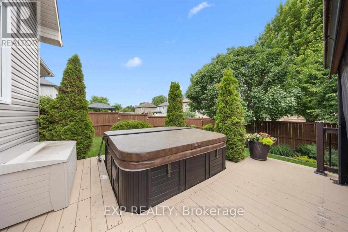 35 Honore Crescent Property Photo 43