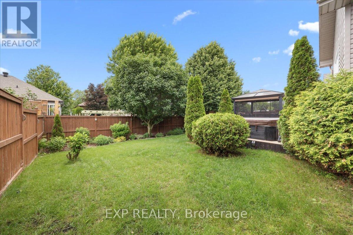 35 Honore Crescent Property Photo 44