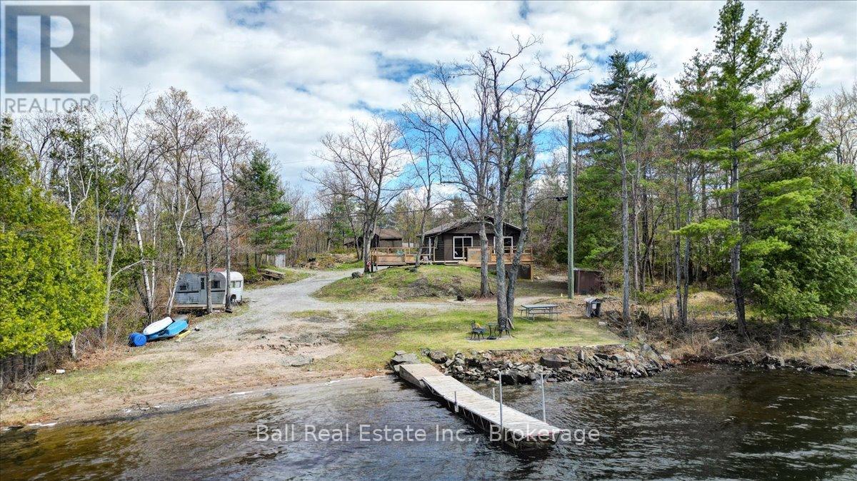 726 Fire Route 18 Property Photo 1
