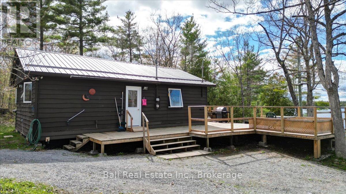 726 Fire Route 18 Property Photo 4