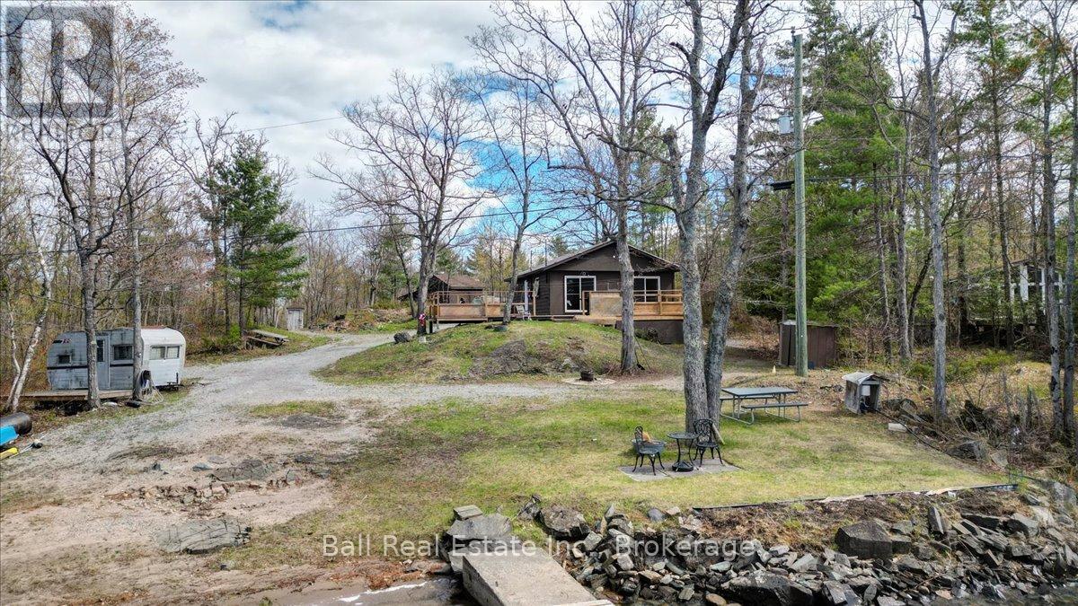 726 Fire Route 18 Property Photo 22