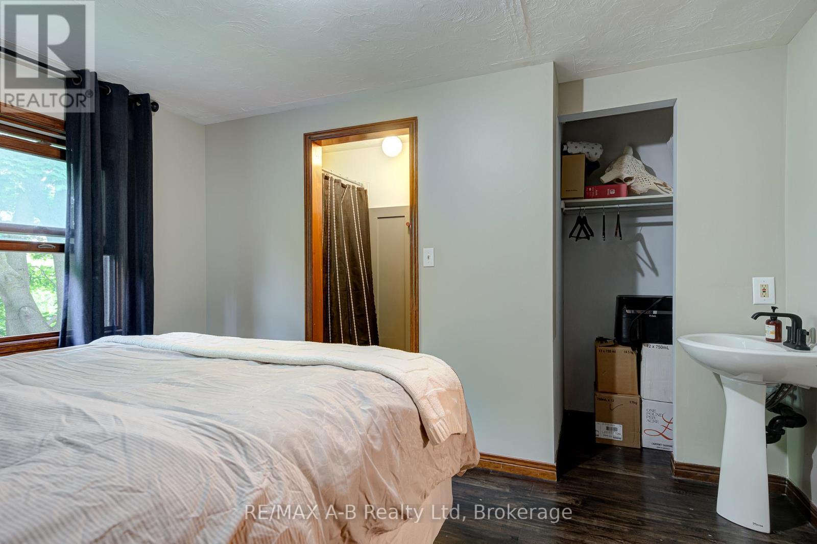 77 Blanshard Street Property Photo 27