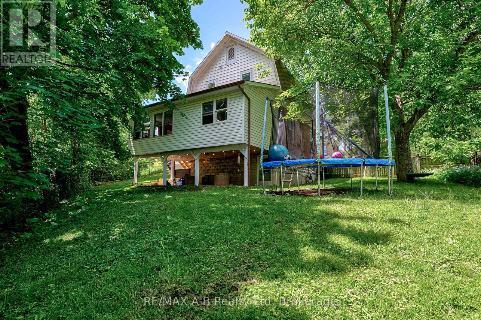 77 Blanshard Street Property Photo 43