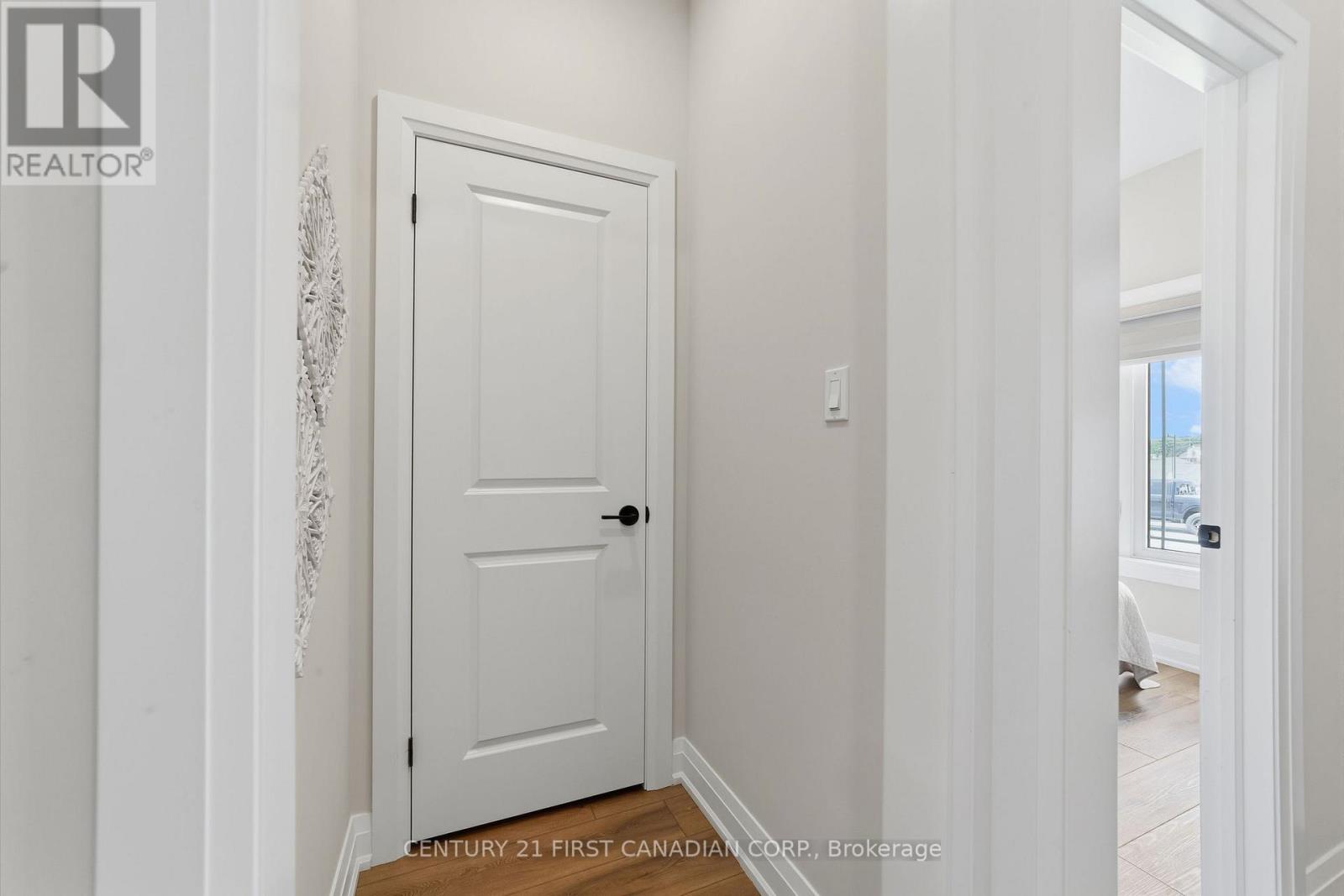 4 Postma Crescent Property Photo 8