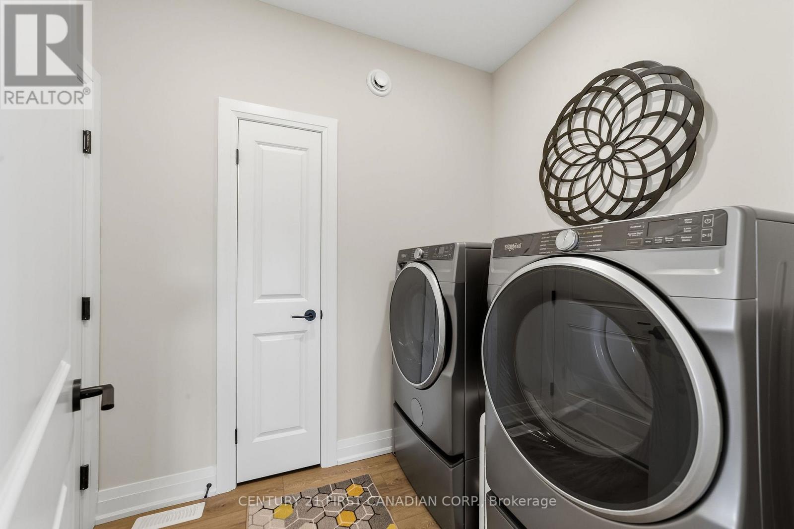 4 Postma Crescent Property Photo 9