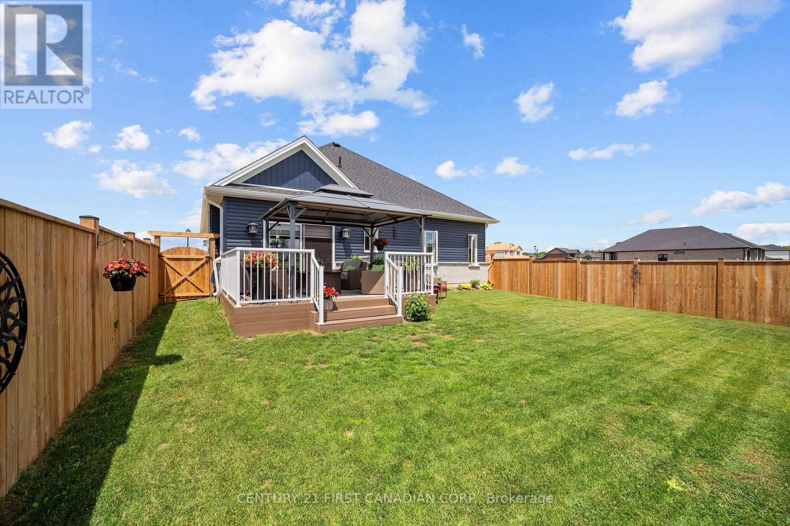 4 Postma Crescent Property Photo 32