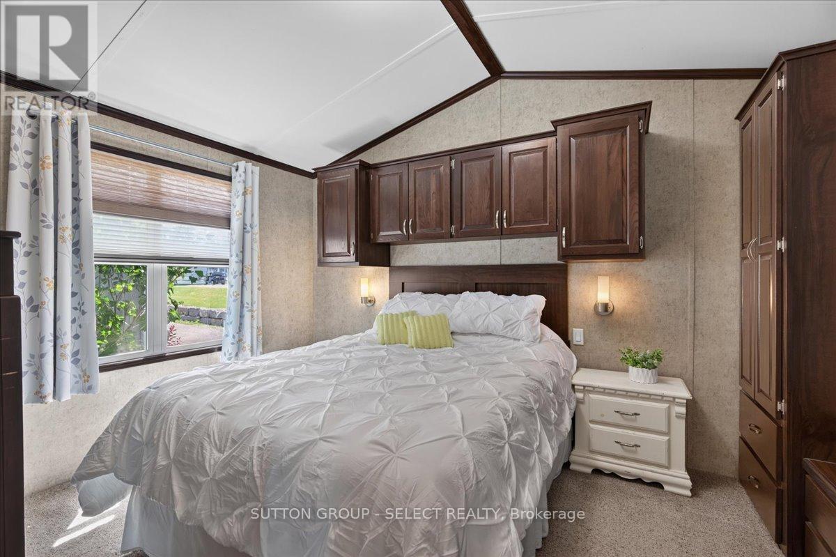 400 - 8685 Rock Glen Road Property Photo 14