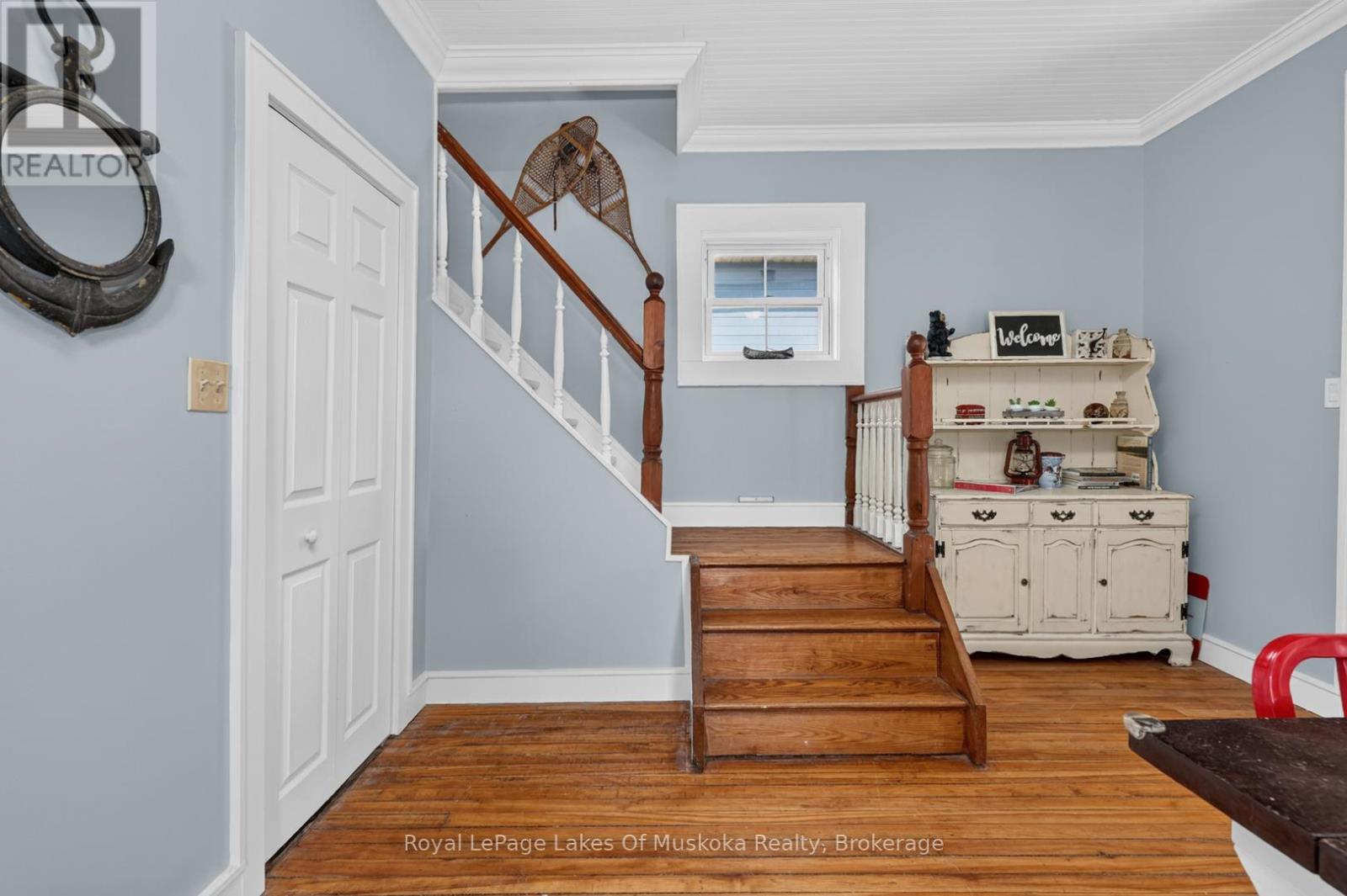 21 Lakeview Avenue W Property Photo 13