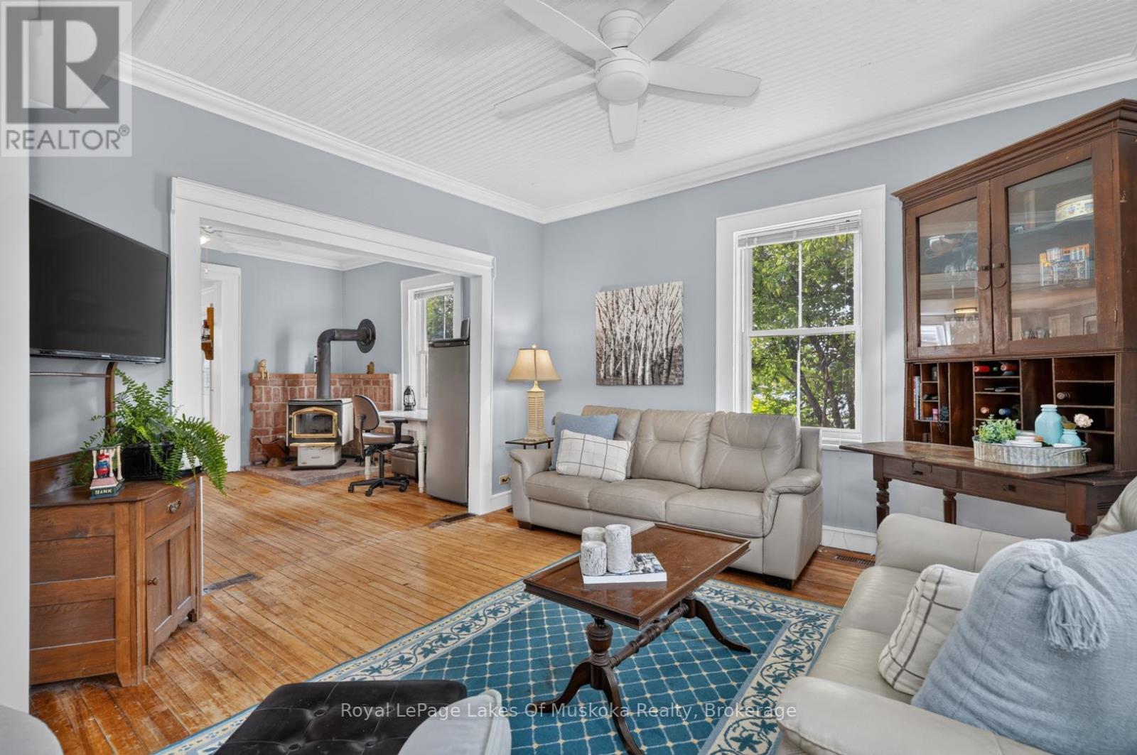 21 Lakeview Avenue W Property Photo 16