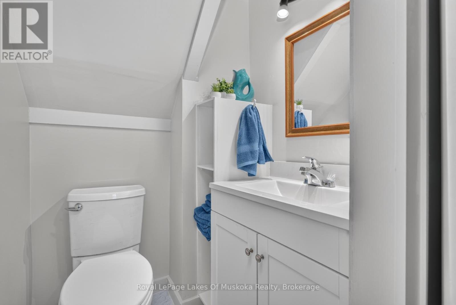 21 Lakeview Avenue W Property Photo 18