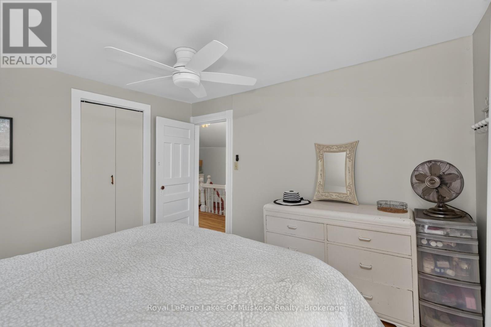21 Lakeview Avenue W Property Photo 24