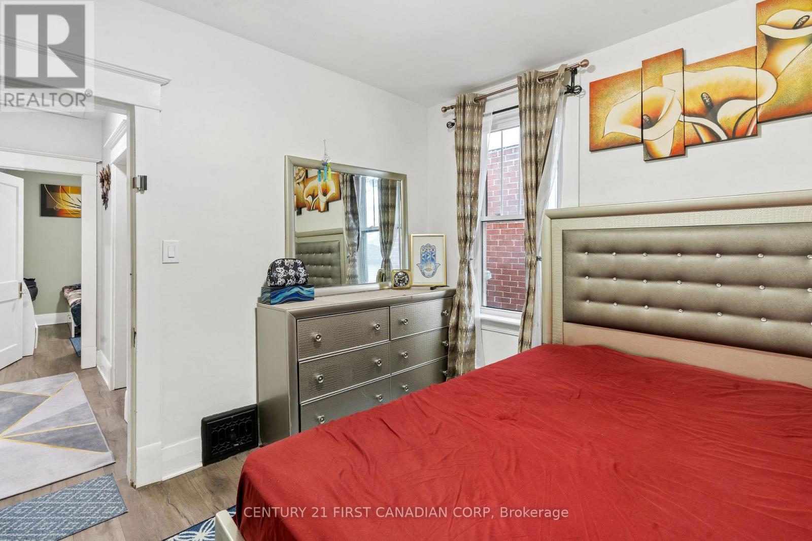 594 Highbury Avenue N Property Photo 15