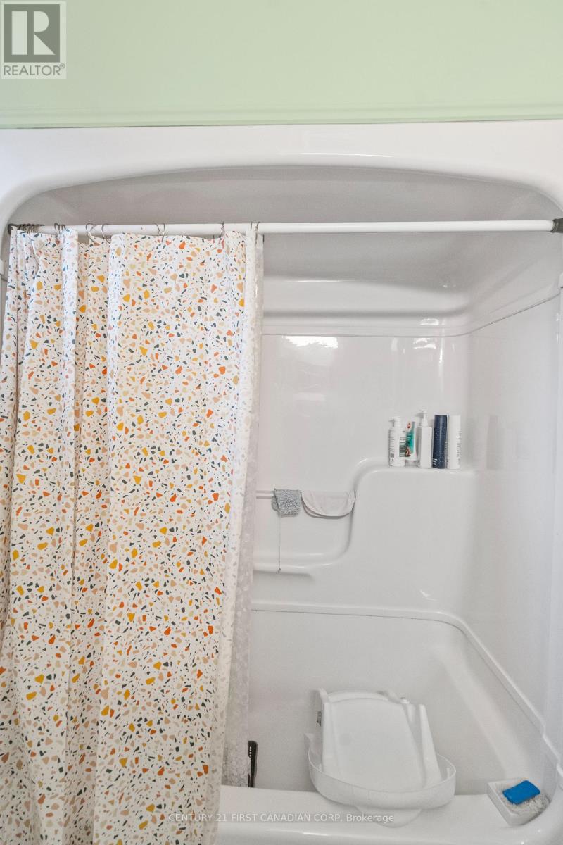 594 Highbury Avenue N Property Photo 19
