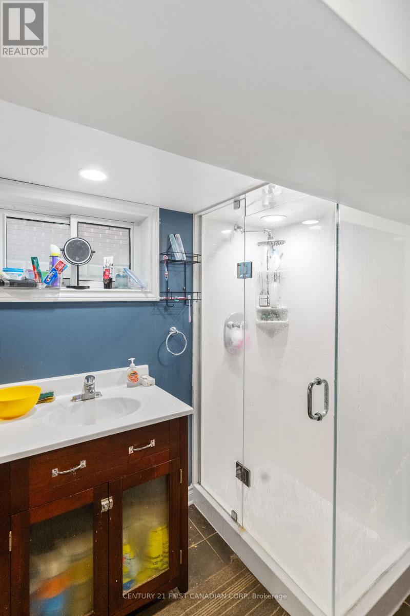 594 Highbury Avenue N Property Photo 26