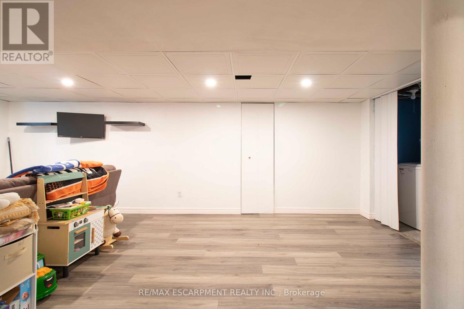 149 East 34th Street Property Photo 30