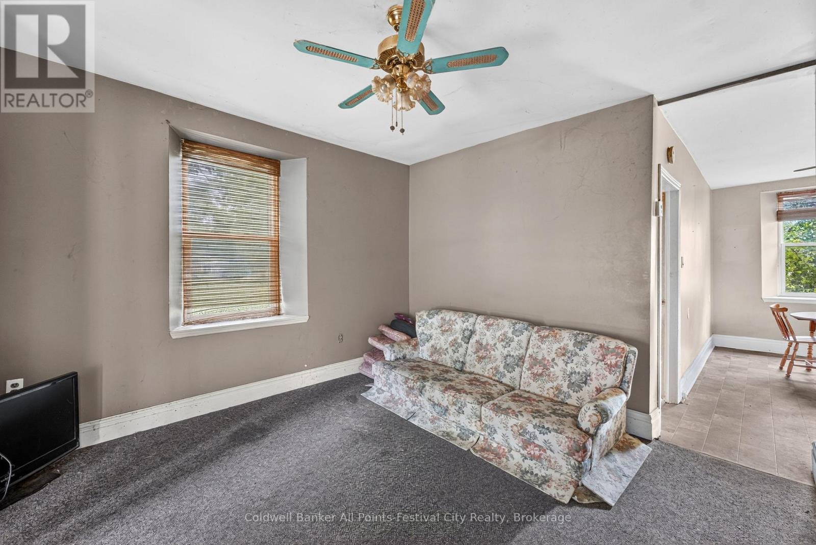 604 Gough Street Property Photo 7