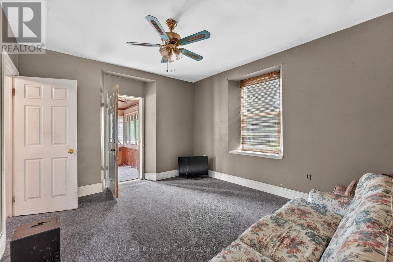 604 Gough Street Property Photo 8