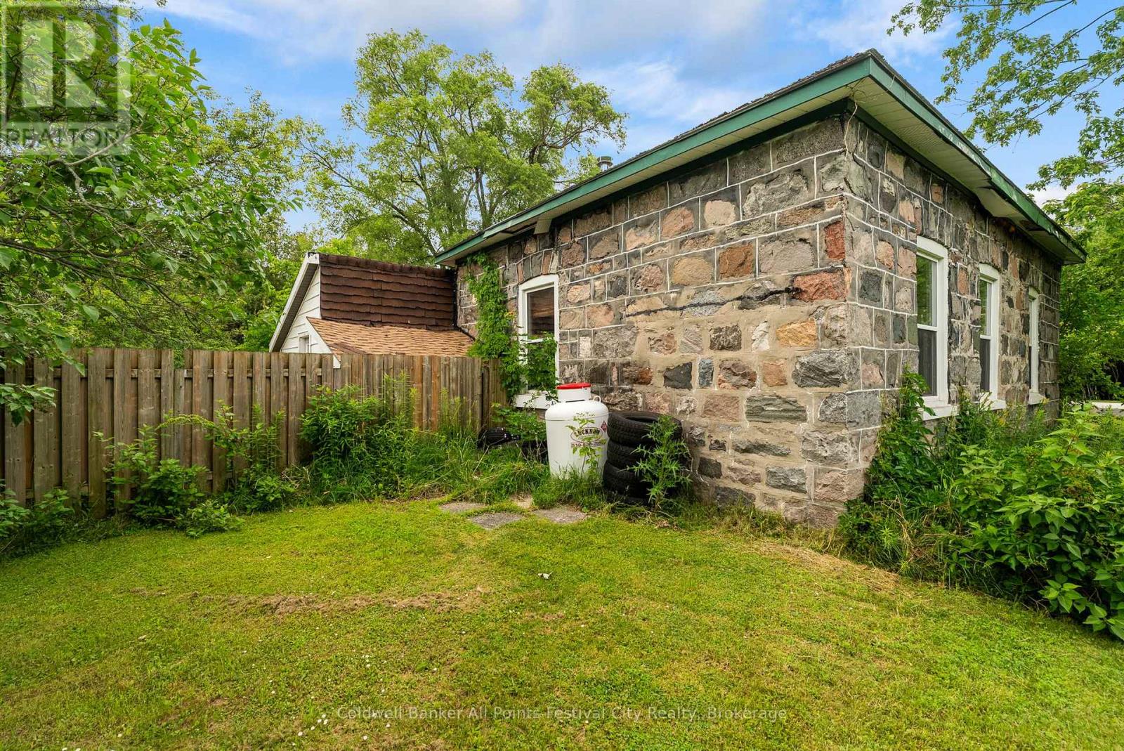 604 Gough Street Property Photo 21