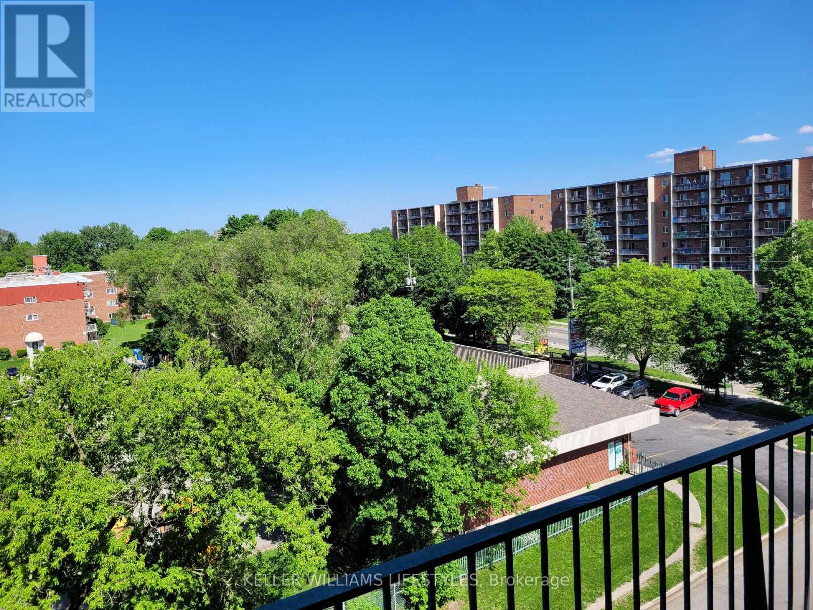 710 - 986 Huron Street Property Photo 18