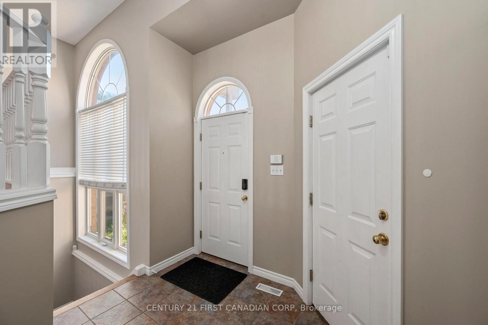 1638 Marconi Boulevard Property Photo 3
