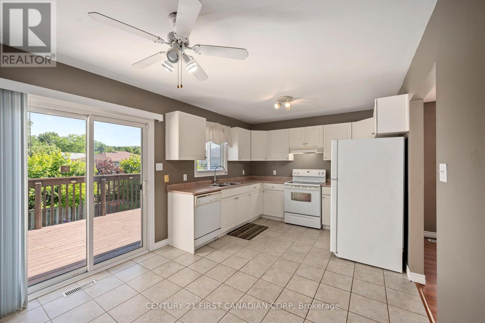 1638 Marconi Boulevard Property Photo 8
