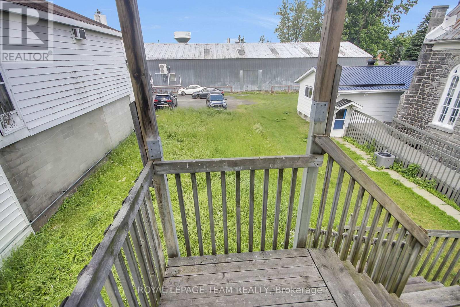 490 Main Street Property Photo 28
