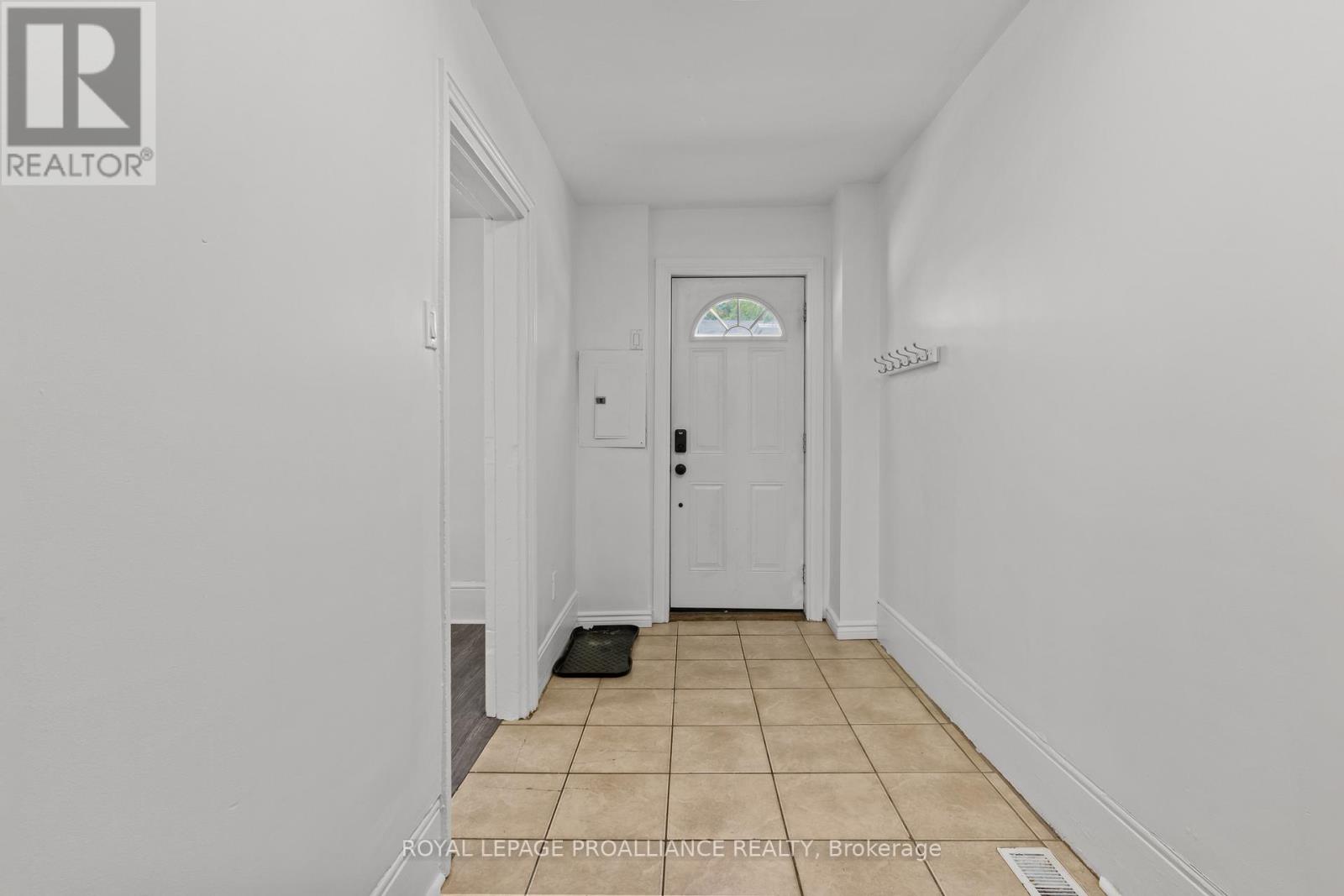 99 Chatham Street Property Photo 4