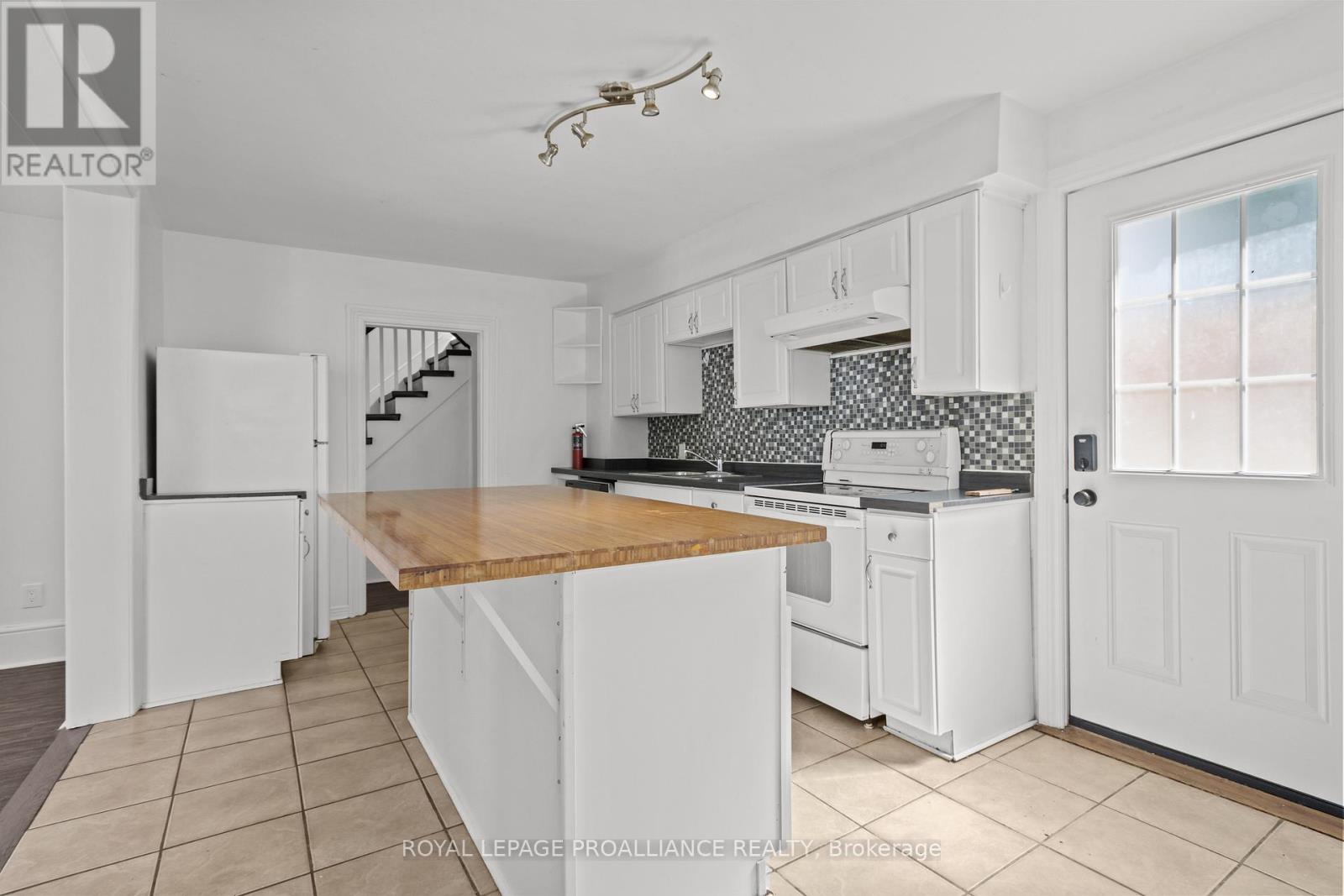 99 Chatham Street Property Photo 7