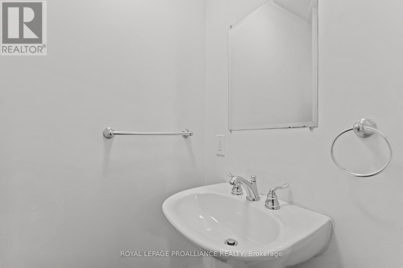 99 Chatham Street Property Photo 10