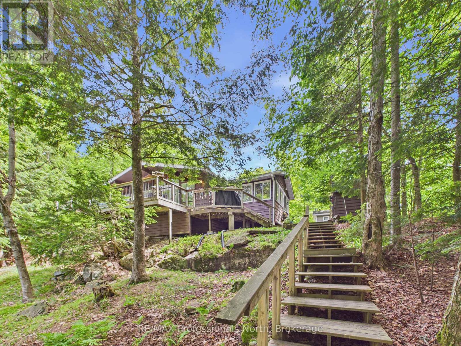 1007 Leech Lake Point Road Property Photo 3