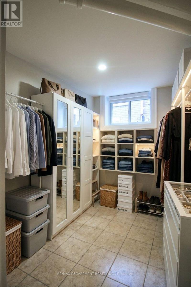 3 - 70 Spadina Avenue Property Photo 10
