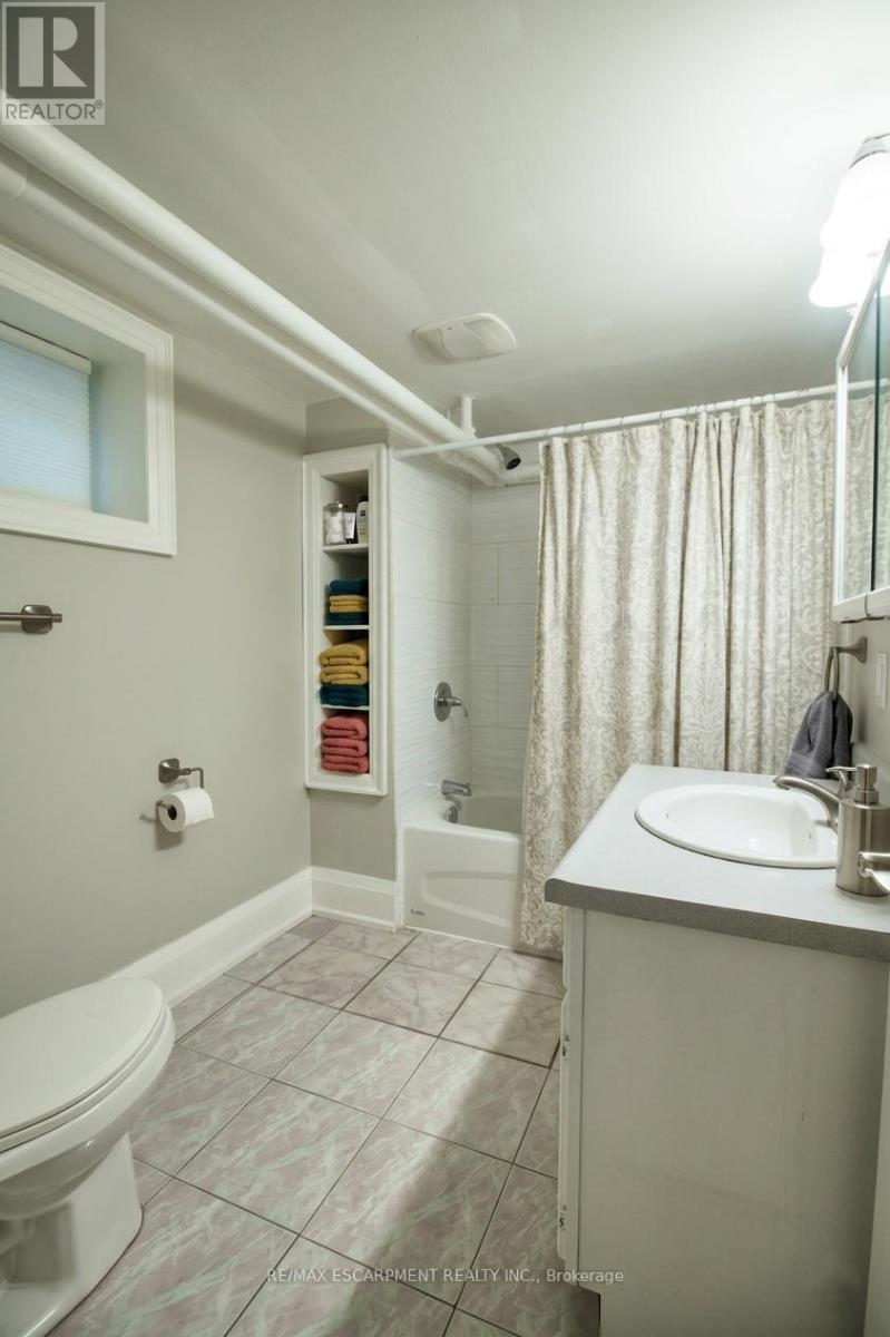 3 - 70 Spadina Avenue Property Photo 11
